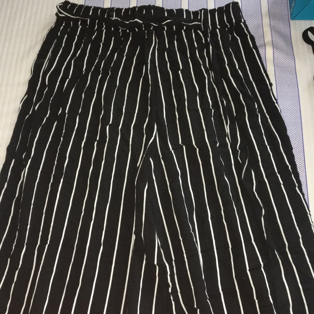 black & white flare out pants